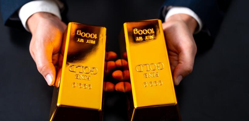 Χρυσός: Κάτω από τα $5.000 μετά τη διόρθωση – Η Deutsche Bank κρατά τον πήχη στα $6.000