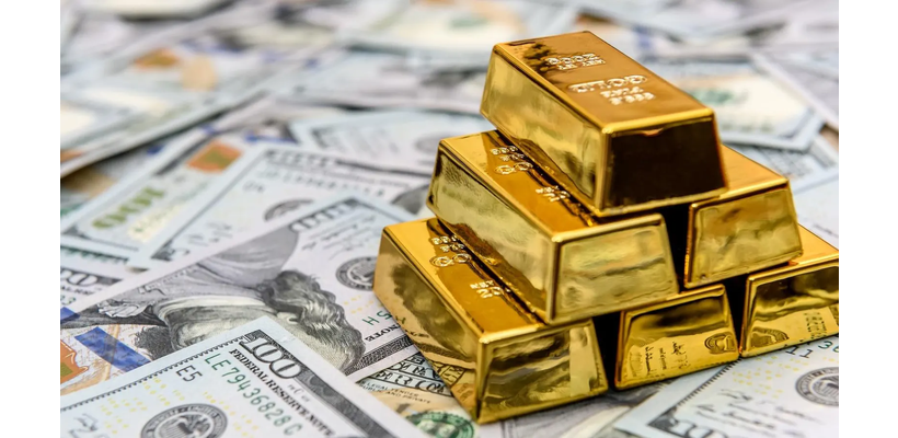 Ανεβαίνει ο χρυσός, πέφτει το δολάριο – Μεγαλώνουν οι πιθανότητες μείωσης από τη Fed