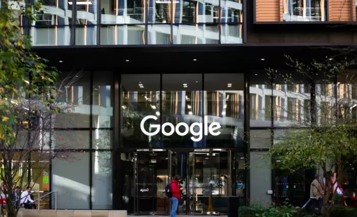 Η Google πληρώνει τη Samsung «τεράστια ποσά» - Έρευνα για μονοπώλιο στις ΗΠΑ​