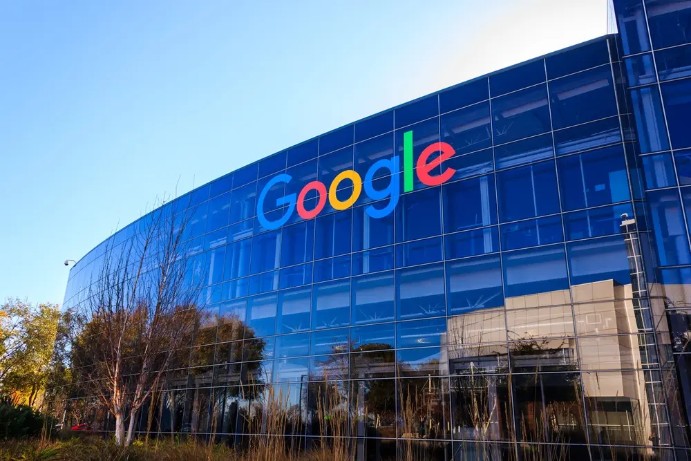 Η Google θέλει να μπει στην τραπεζική