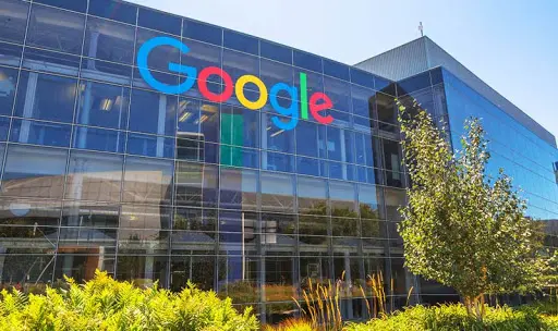 Η Google περιορίζει τις επισκέψεις στα γραφεία της