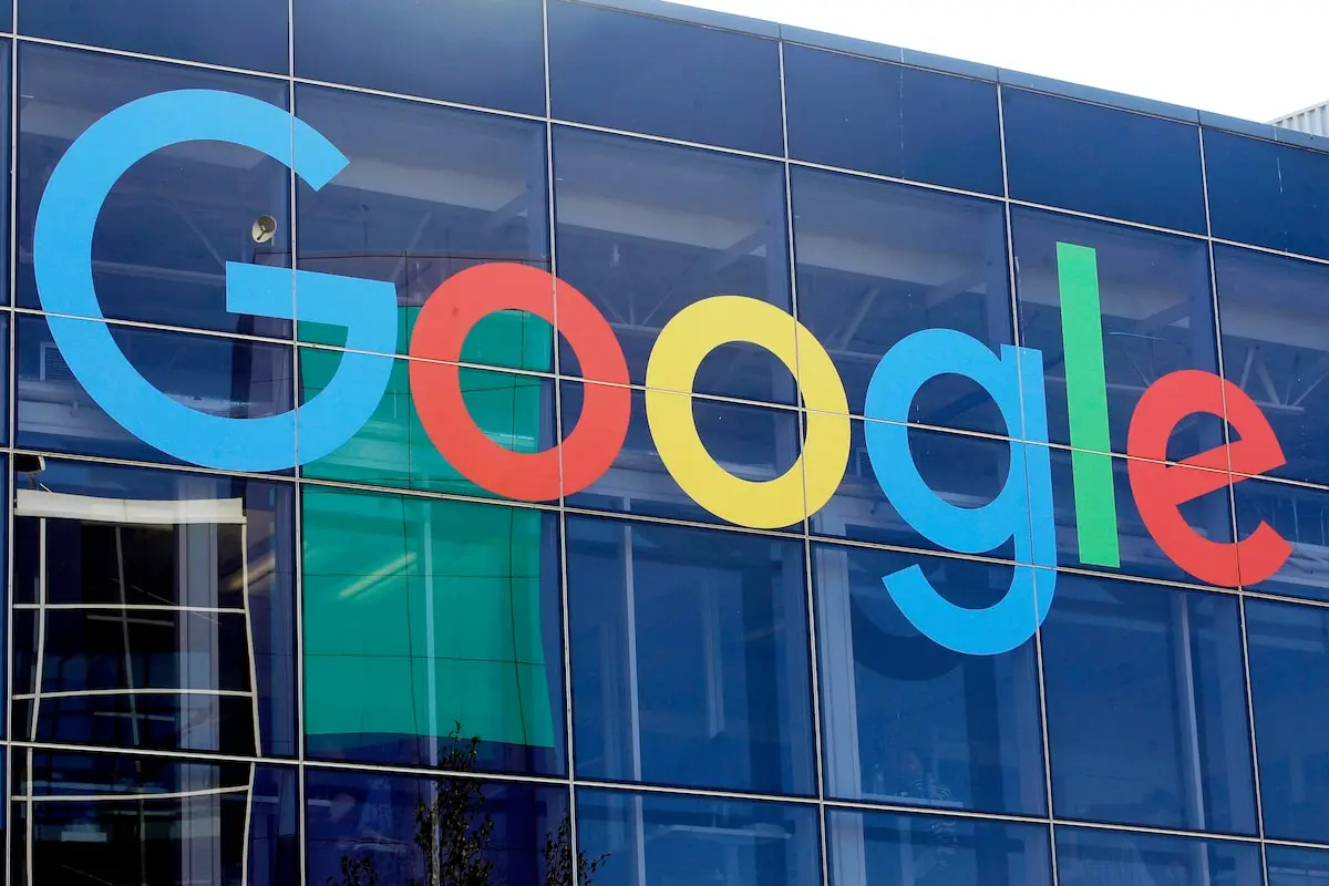 Google: Πρόστιμο 425 εκατ. για παραβίαση ιδιωτικότητας σε smartphones