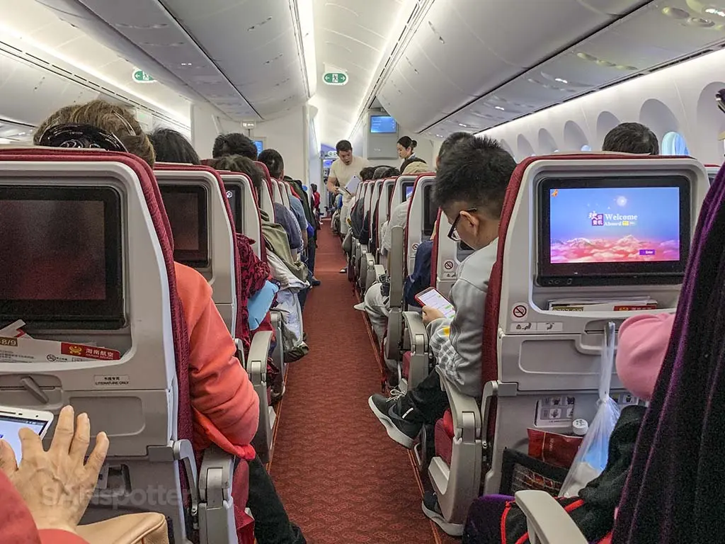 Hainan Airlines: Ετήσια αύξηση 173,9% κατέγραψε η μεταφορά επιβατών