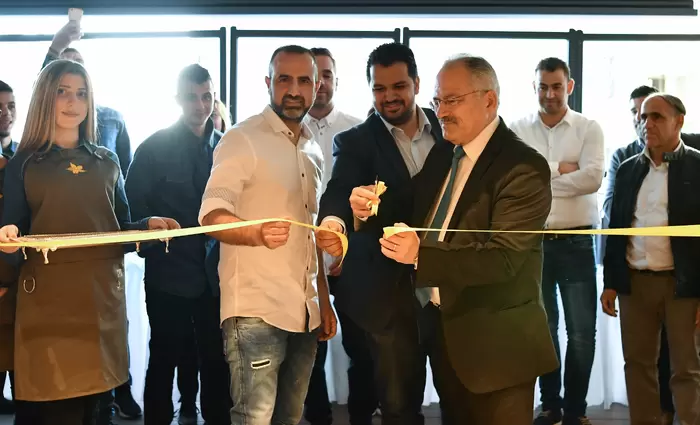 Διπλή γιορτή για καφεκοπτείο της Coffee Island στη Λεμεσό