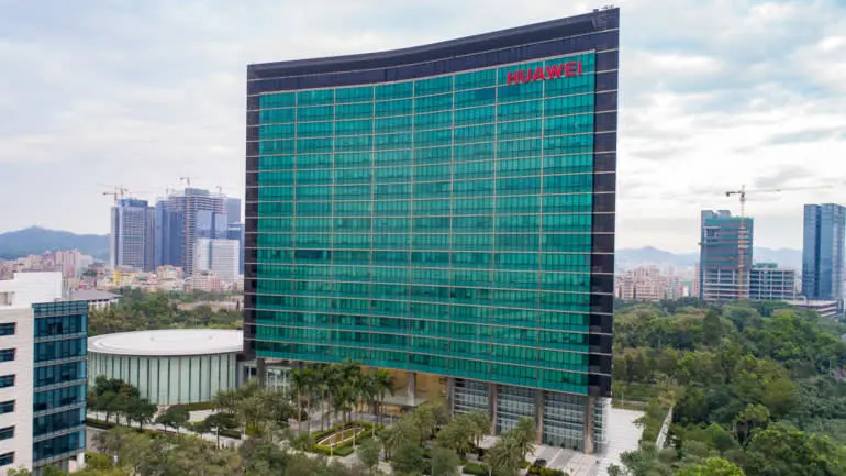 Huawei: Στην Ευρώπη το πρώτο εργοστάσιο για εξαρτήματα 5G