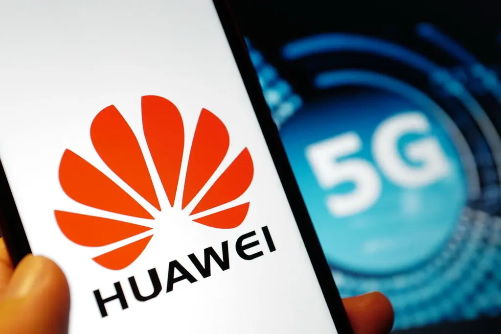 ΗΒ: Πράσινο φως στη Huawei για τα 5G