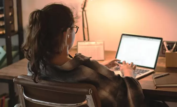 ΟΕΛΜΕΚ: Ασάφειες στις οδηγίες για online μαθήματα