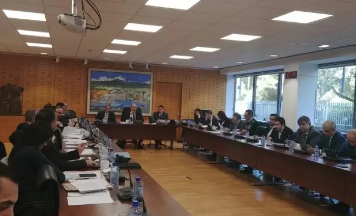 Κινητικότητα εργαζομένων αορίστου στο δημόσιο λόγω ΓεΣΥ προωθεί η κυβέρνηση