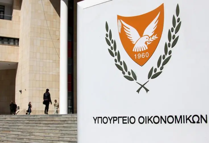 Έκτακτα μέτρα σε ΚΕΠ για την εξυπηρέτηση πολιτών