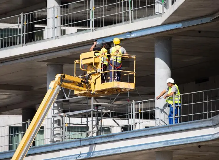 Αυξήθηκε το εργατικό δυναμικό της Κυβέρνησης