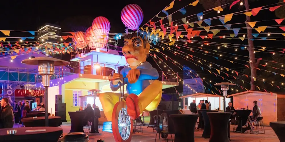 Cyberness: Carnival Market