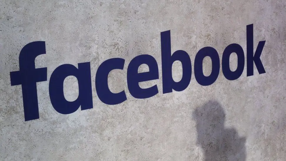 Facebook: διαγραφή στις αναρτήσεις που διαστρεβλώνουν το Ολοκαύτωμα