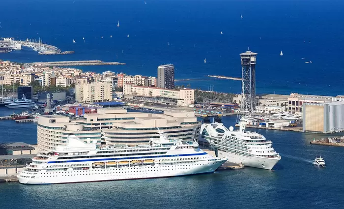Η Βαρκελώνη περιορίζει τα κρουαζιερόπλοια – Κλείνουν δύο επιβατικοί σταθμοί