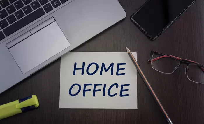 Ζητούν αποσύνδεση μετά τη λήξη του ωραρίου οι τηλεργαζόμενοι