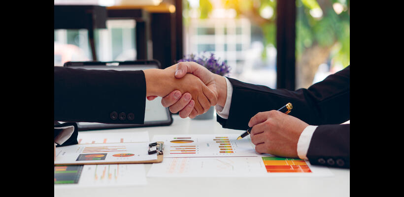 Στεκόμαστε δίπλα στο επιχειρείν και την οικονομία