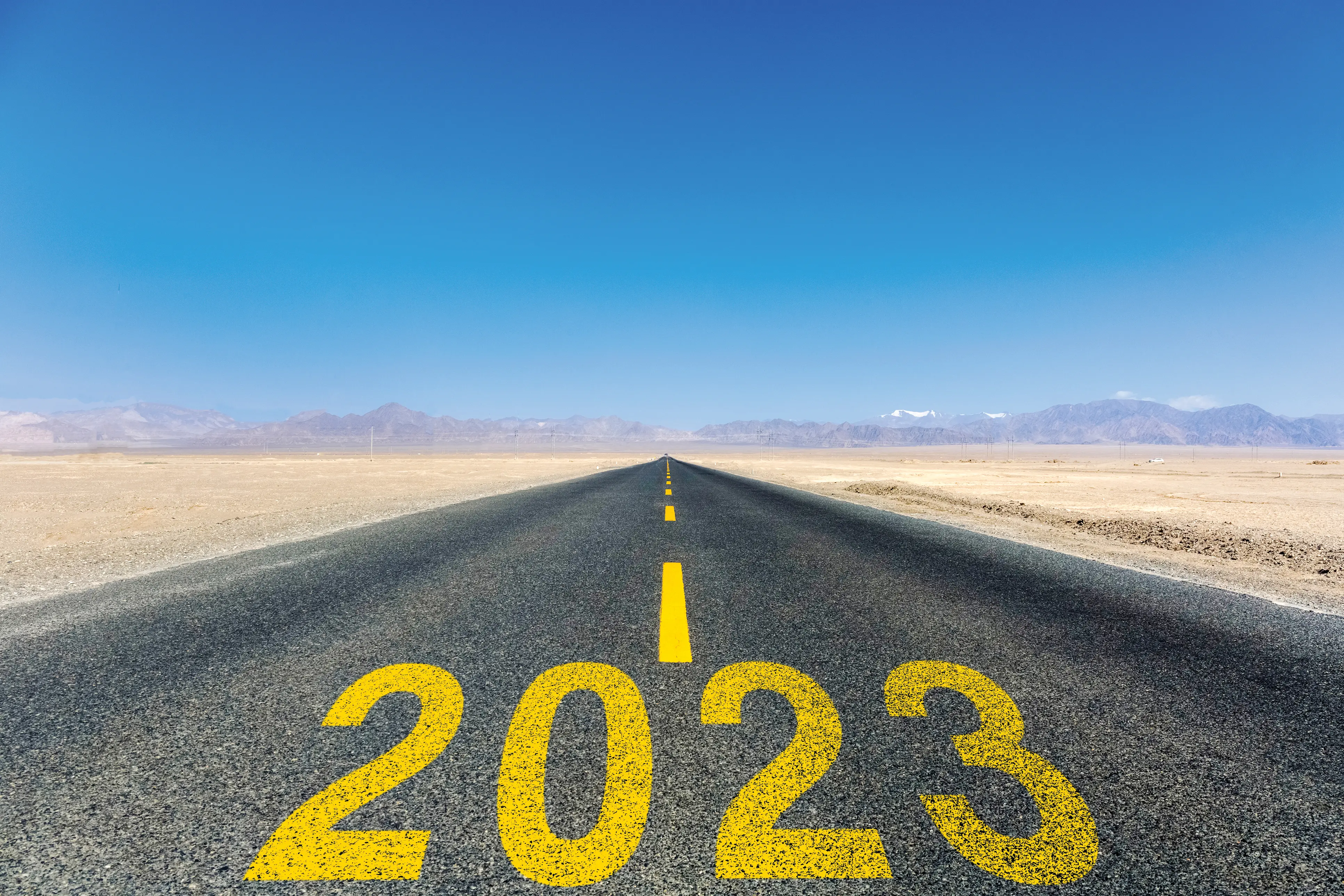 Θετικές προοπτικές για το 2023 αλλά παραμονεύουν κίνδυνοι...