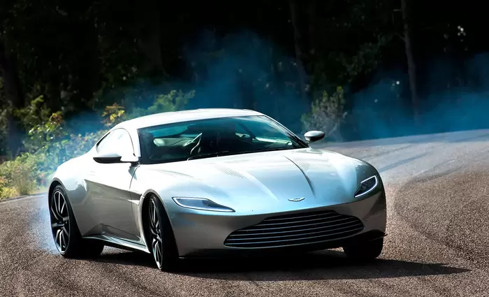 Aston Martin: Επιστρέφει στους δρόμους το αυτοκίνητο του Τζέιμς Μποντ