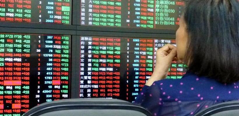 Οι διεθνείς επενδυτές αποφεύγουν τις ιαπωνικές μετοχές μετά την πτώση του Nikkei