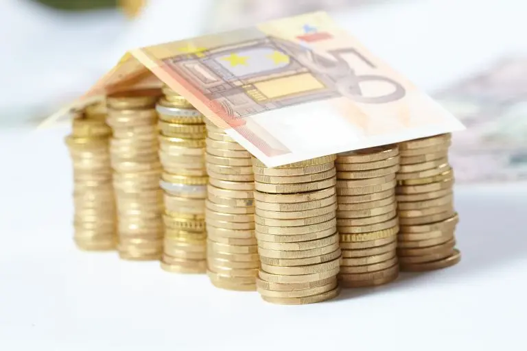 Οι εκποιήσεις μπορεί να στοιχίσουν στην κυπριακή οικονομία