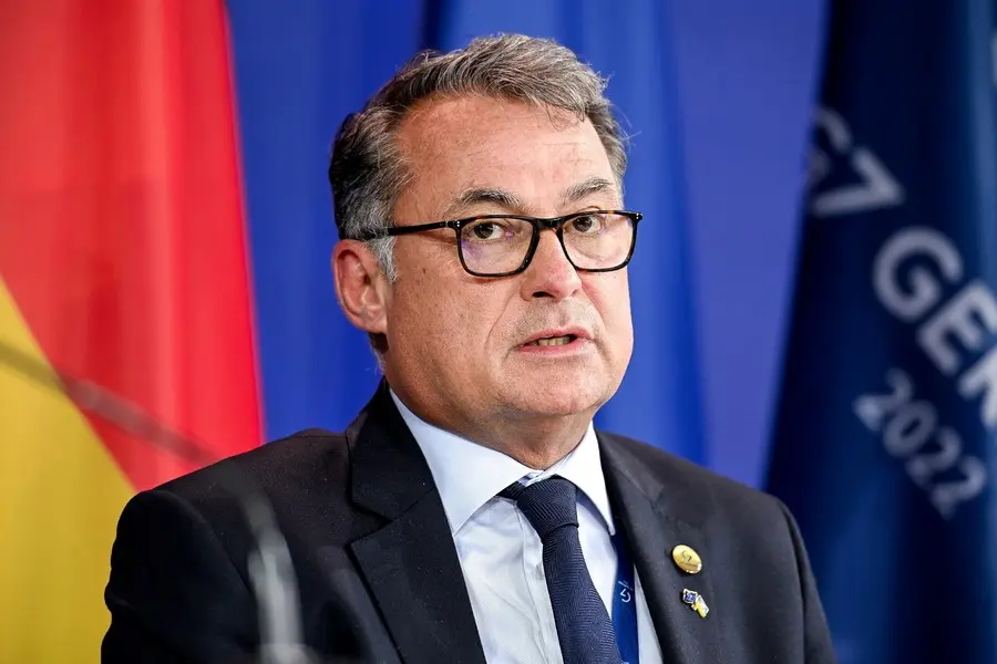 Νάγκελ: Η ΕΚΤ δεν πρέπει να μειώσει γρήγορα τα επιτόκια καθώς ο στόχος του 2% δεν έχει επιτευχθεί