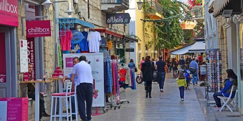 Κλειστά τα γενικά καταστήματα την 1η Μαΐου