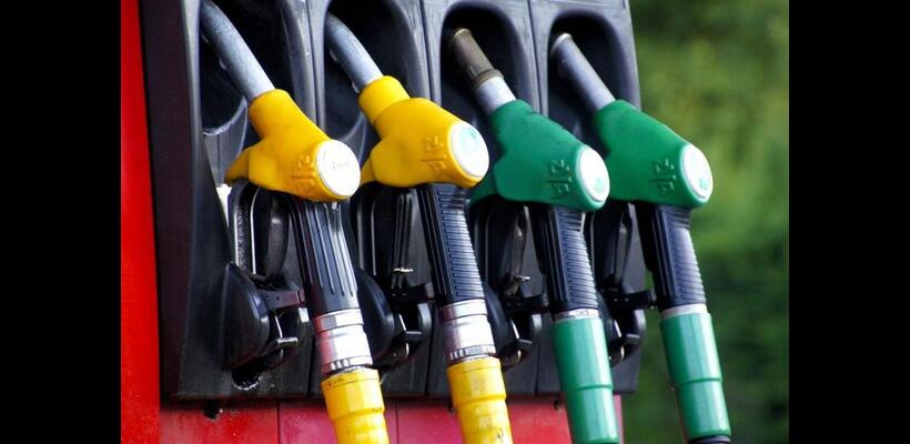 Αυξημένες κατά 7,7% οι πωλήσεις πετρελαιοειδών τον Ιούλιο - Στο 3% η αύξηση στα πρατήρια