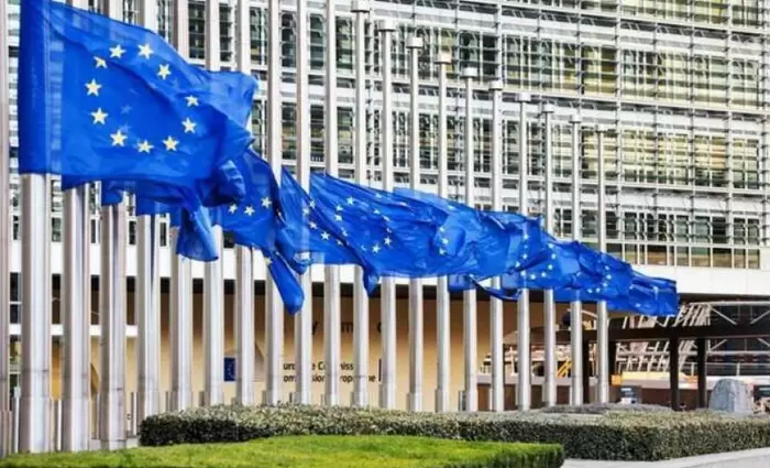 Κομισιόν: Όχι στις πιέσεις Τραμπ για τις Big Tech
