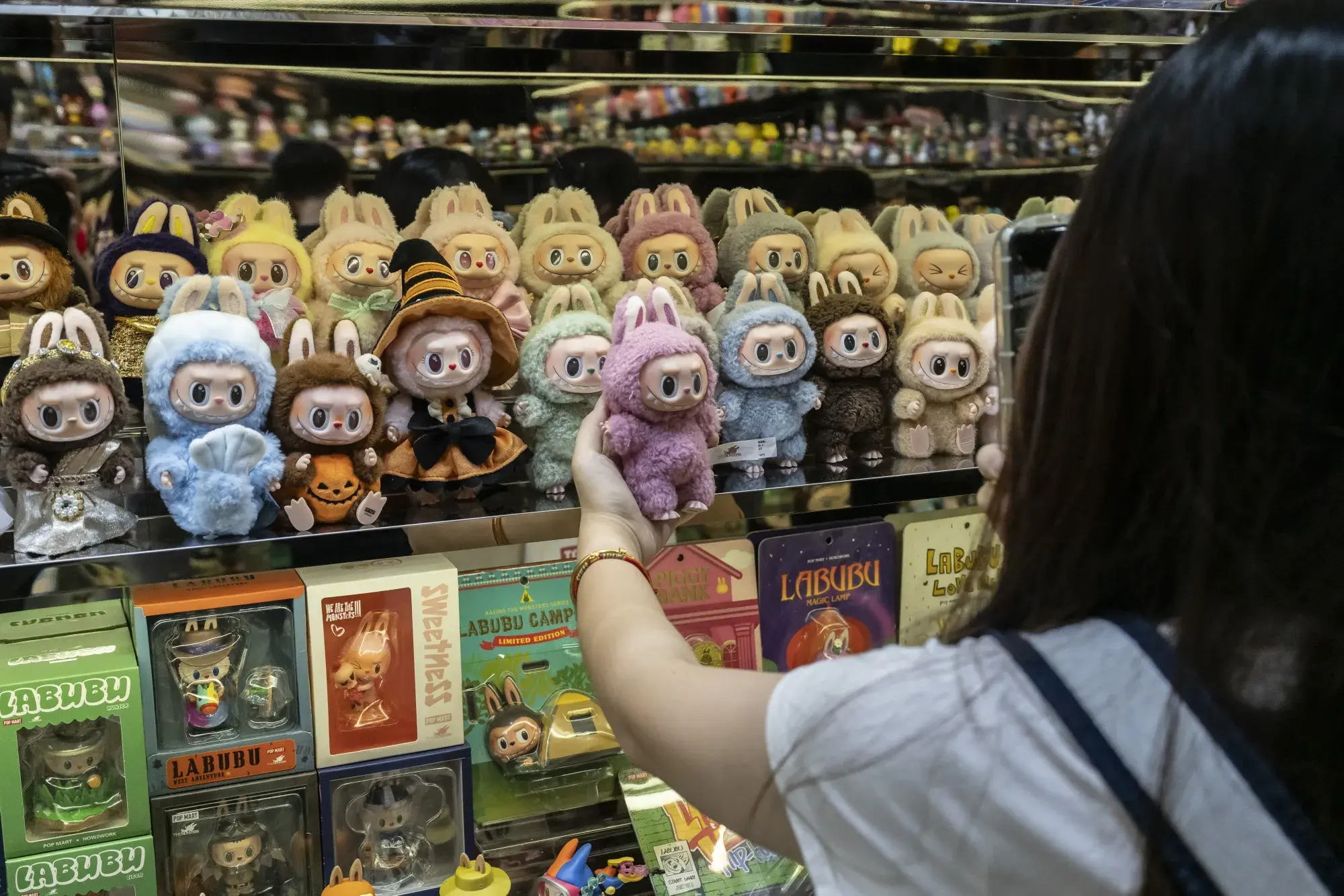 Pop Mart: Από τη μανία των Labubu στη βουτιά 11% για τη μετοχή – Ανησυχίες για τη ζήτηση