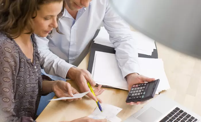 Τελικά είναι πιο ακριβό το να είσαι εργένης ή παντρεμένος;