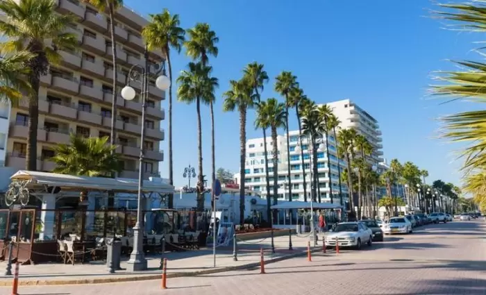 Πρόεδρος ΕΒΕΛ: «Θετικότατες» οι προοπτικές του τουρισμού στη Λάρνακα το 2026