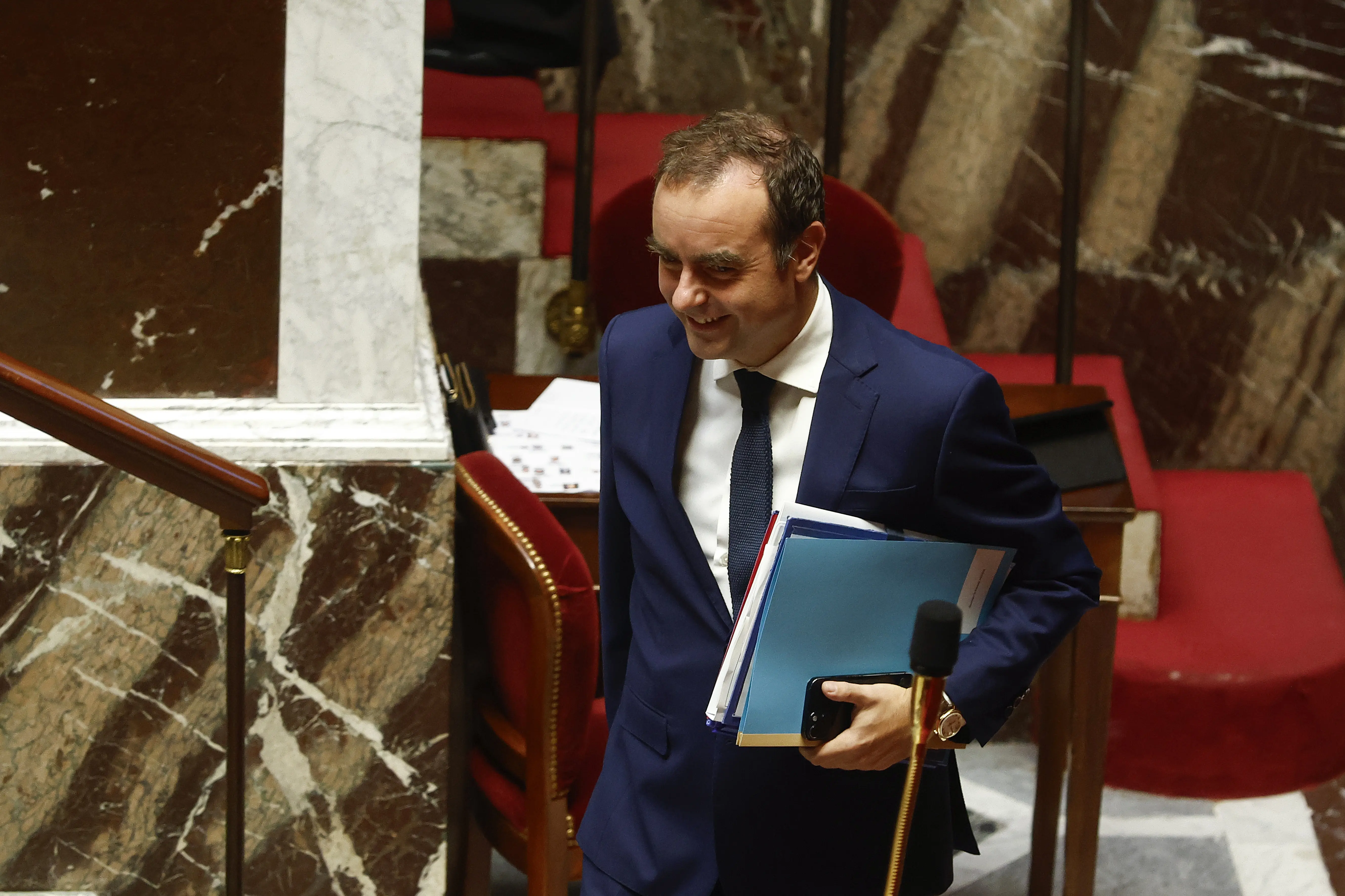 Λεκορνί: Επέζησε της πρότασης μομφής – «Πάγωσε» τη μεταρρύθμιση στο συνταξιοδοτικό
