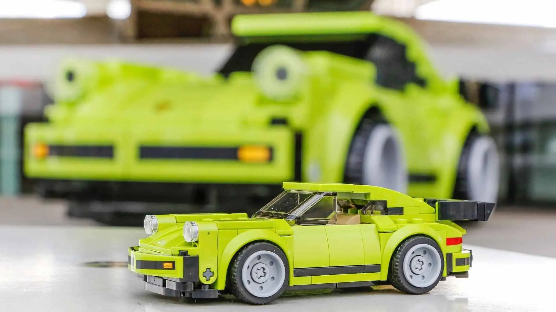 H LEGO λανσάρει την δική της Porsce