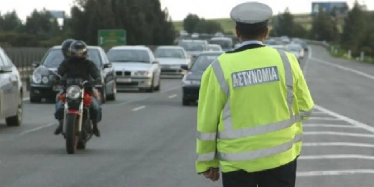 Τι γίνεται με τα προστίματα στους δρόμους από 1η Οκτωβρίου