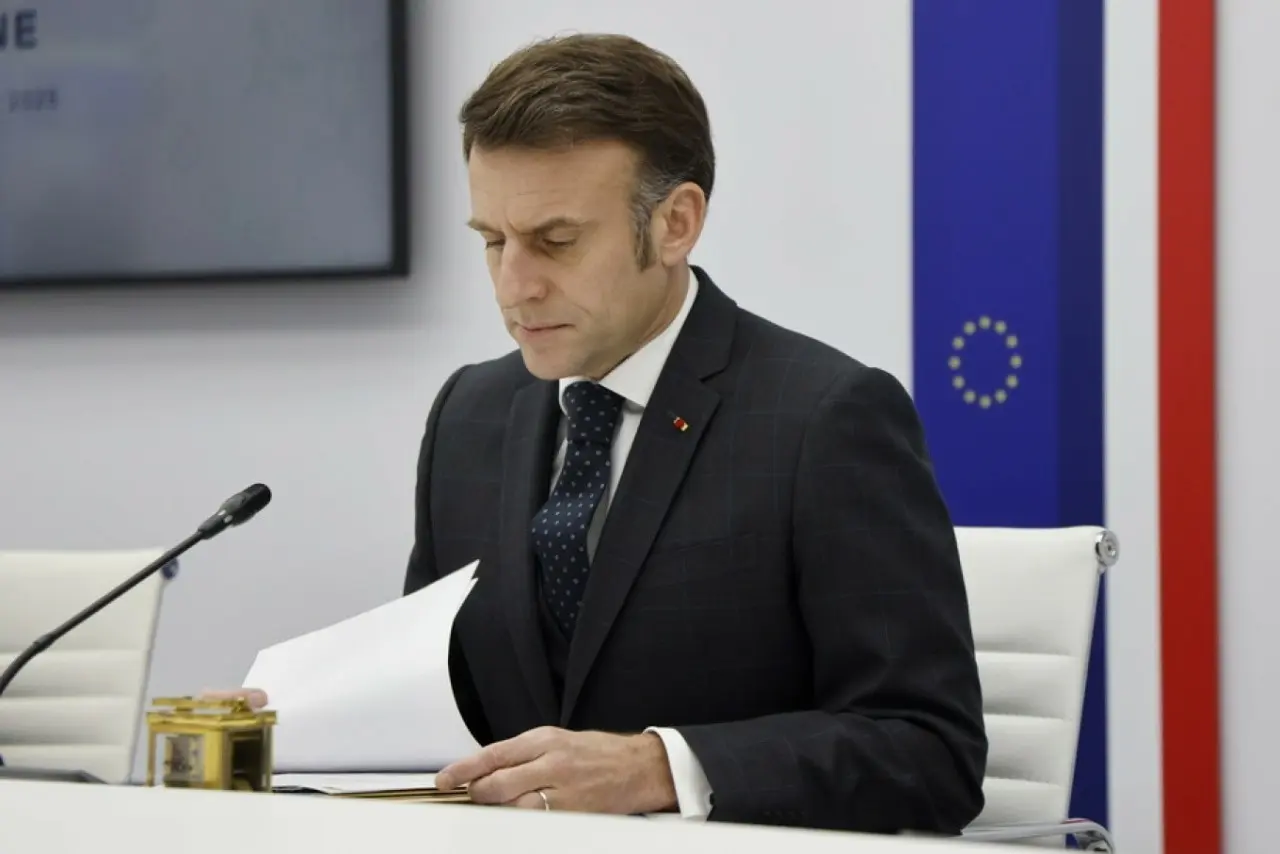 Μακρόν στο Βιετνάμ: Συμφωνία για στενότερους αμυντικούς και ενεργειακούς δεσμούς