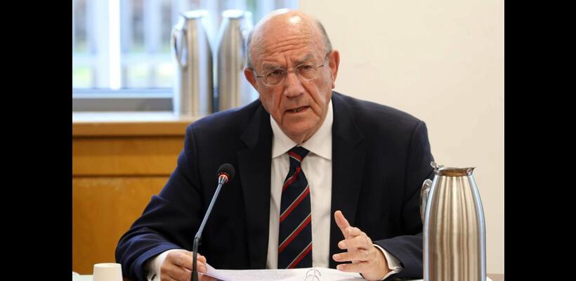 Οριστική λύση για εγκλωβισμένους αγοραστές επιζητά ο Μάκης Κεραυνός