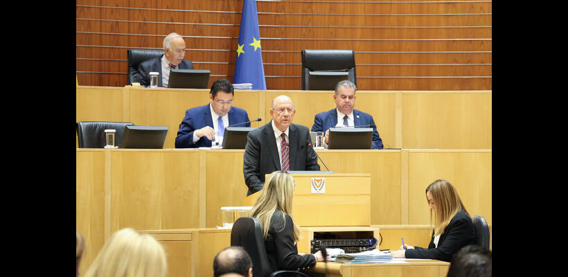 Ο ΥΠΟΙΚ υπεραμύνθηκε την ανάγκη πλεονασμάτων – Απαραίτητα στη σημερινή εποχή