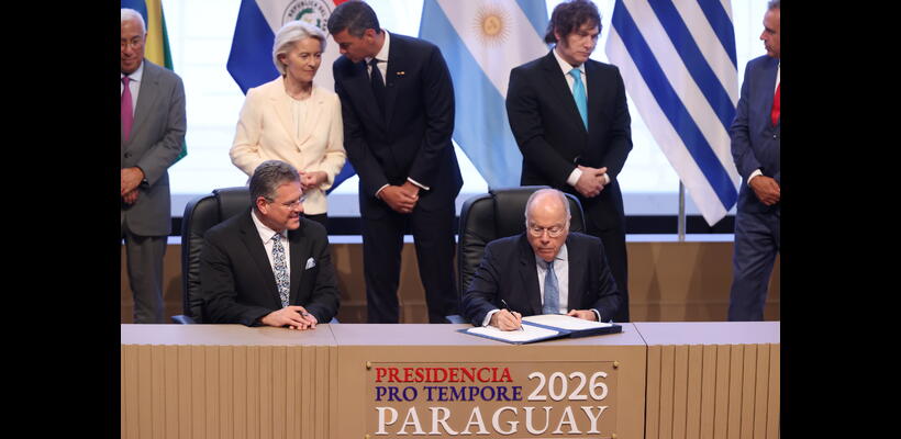 Έπεσαν οι υπογραφές της εμπορικής συμφωνίας ΕΕ - Mercosur