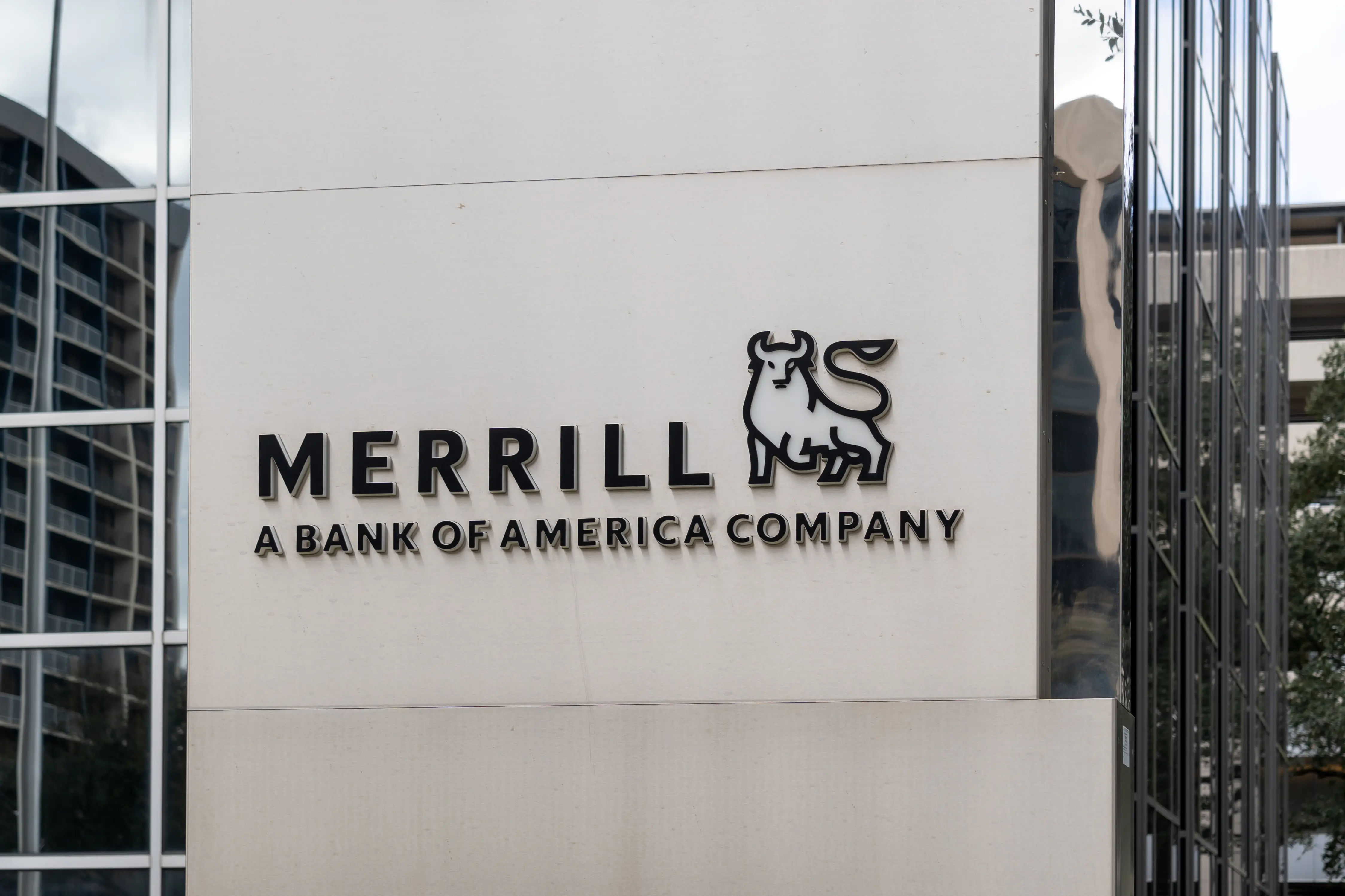 Merrill (BofA): Τα «τρία Α» στις επενδύσεις… άμυνα, αεροναυπηγική και αλγόριθμοι