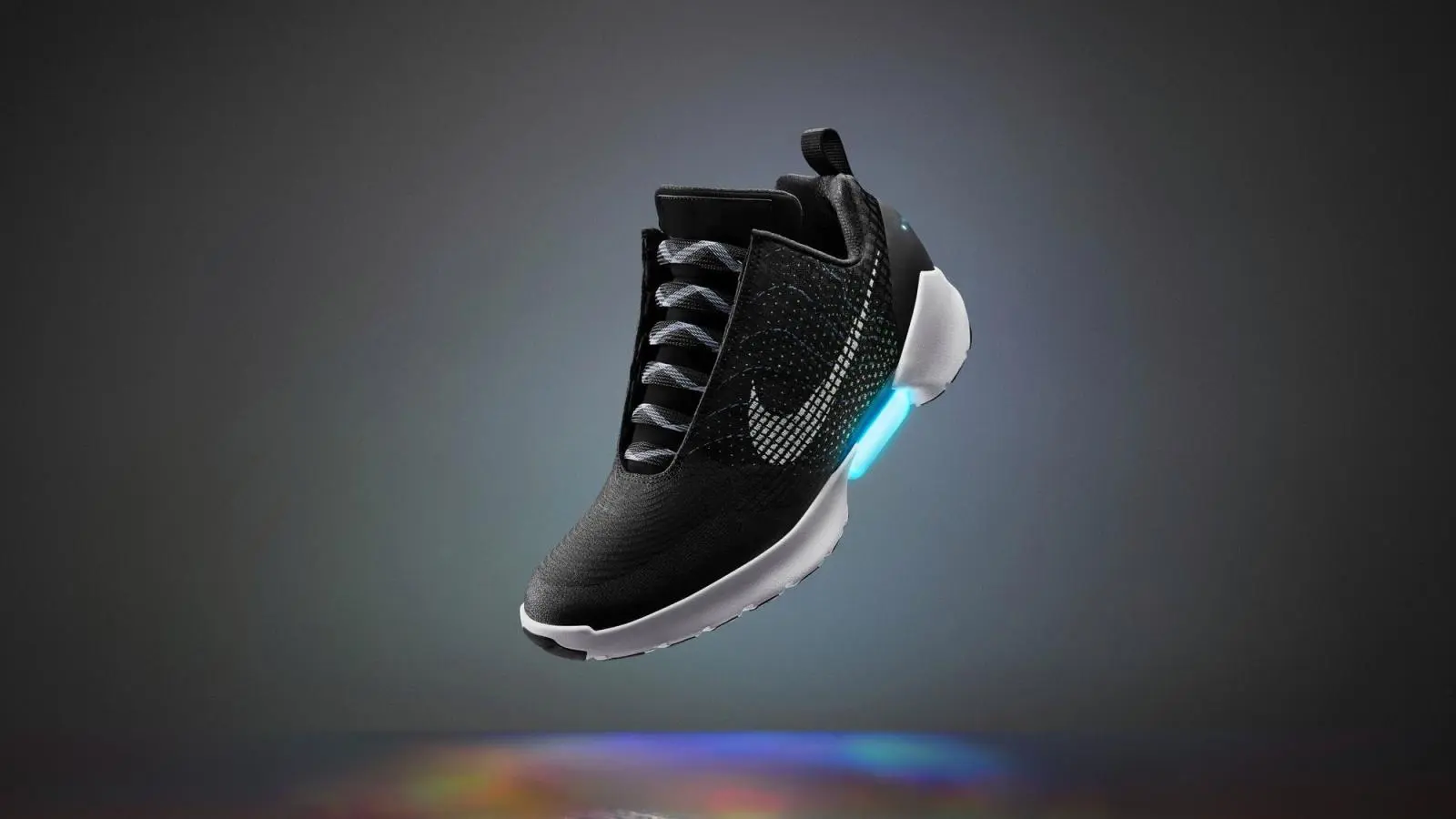 Nike: Τα νέα της έξυπνα sneakers θα απαιτούν επαναφόρτιση
