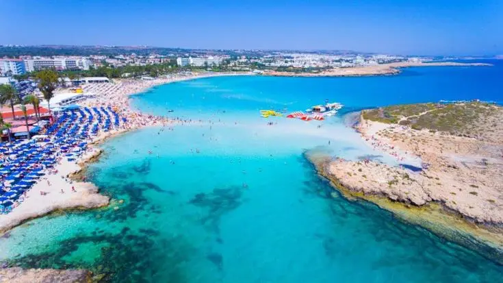 Μια από τις κορυφαίες παραλίες του κόσμου είναι κυπριακή