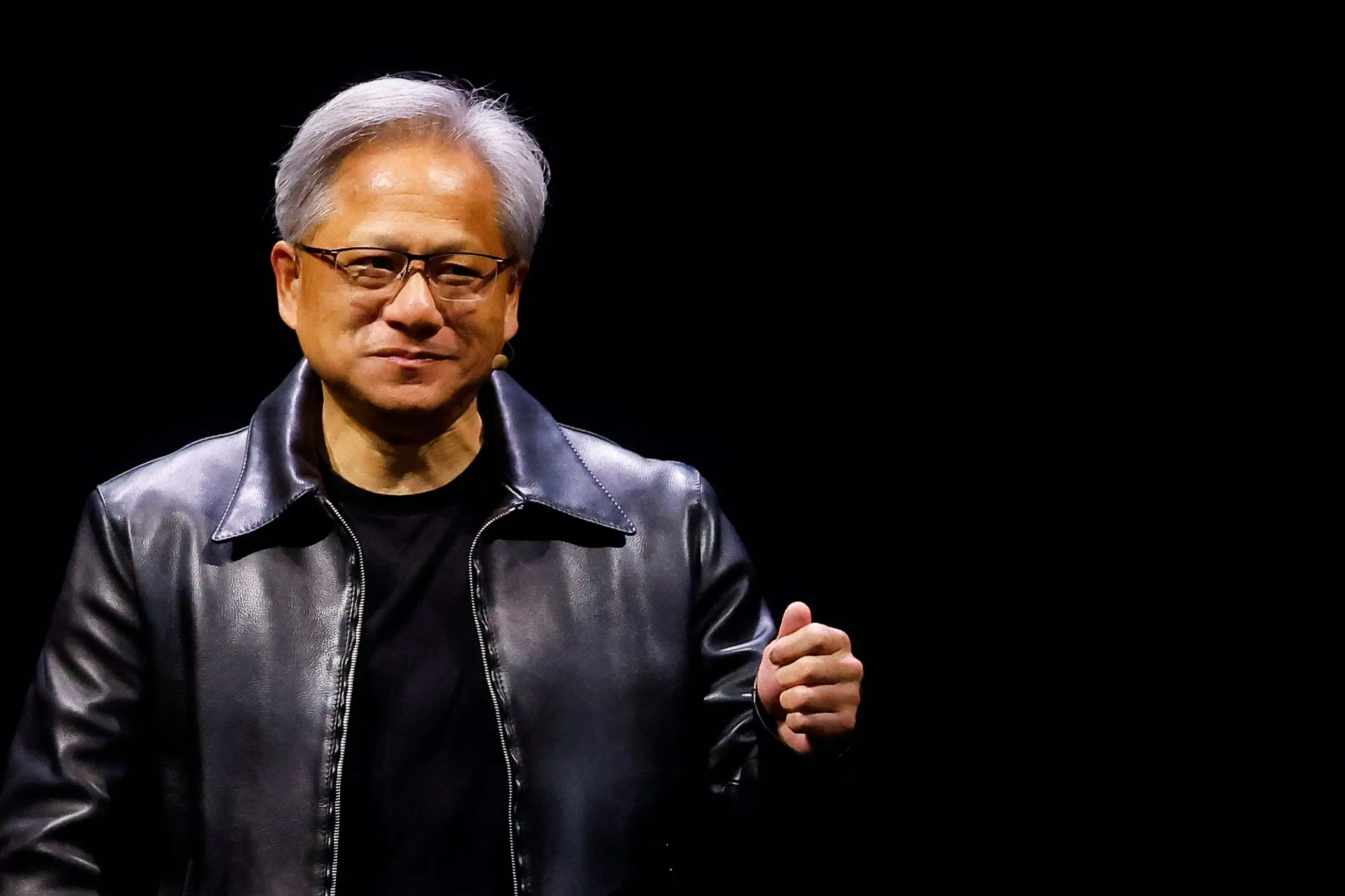 Nvidia: Θα διαθέσει εκατοντάδες δισ. δολ. τα επόμενα 4 χρόνια για κατασκευή τσιπ στις ΗΠΑ