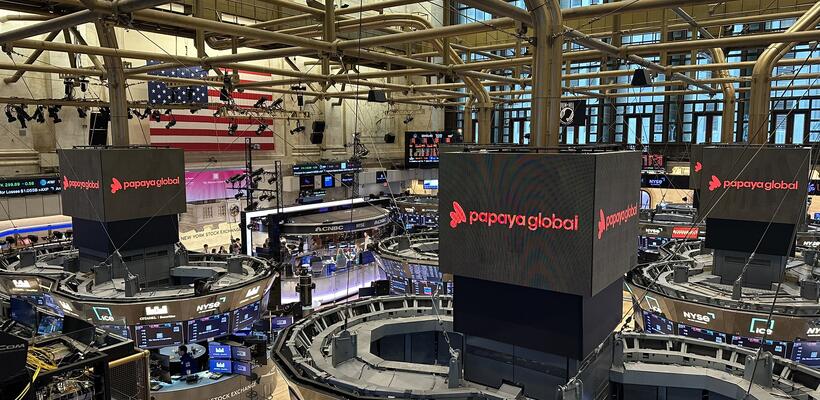 Wall Street: Στα κόκκινα ολοκλήρωσαν την εβδομάδα οι δείκτες λόγω black out