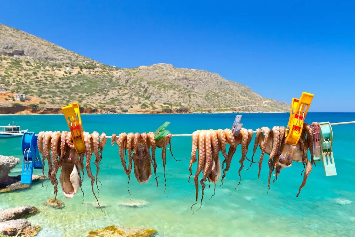 Πόσοι τουρίστες θα επισκεφθούν την Ελλάδα φέτος;