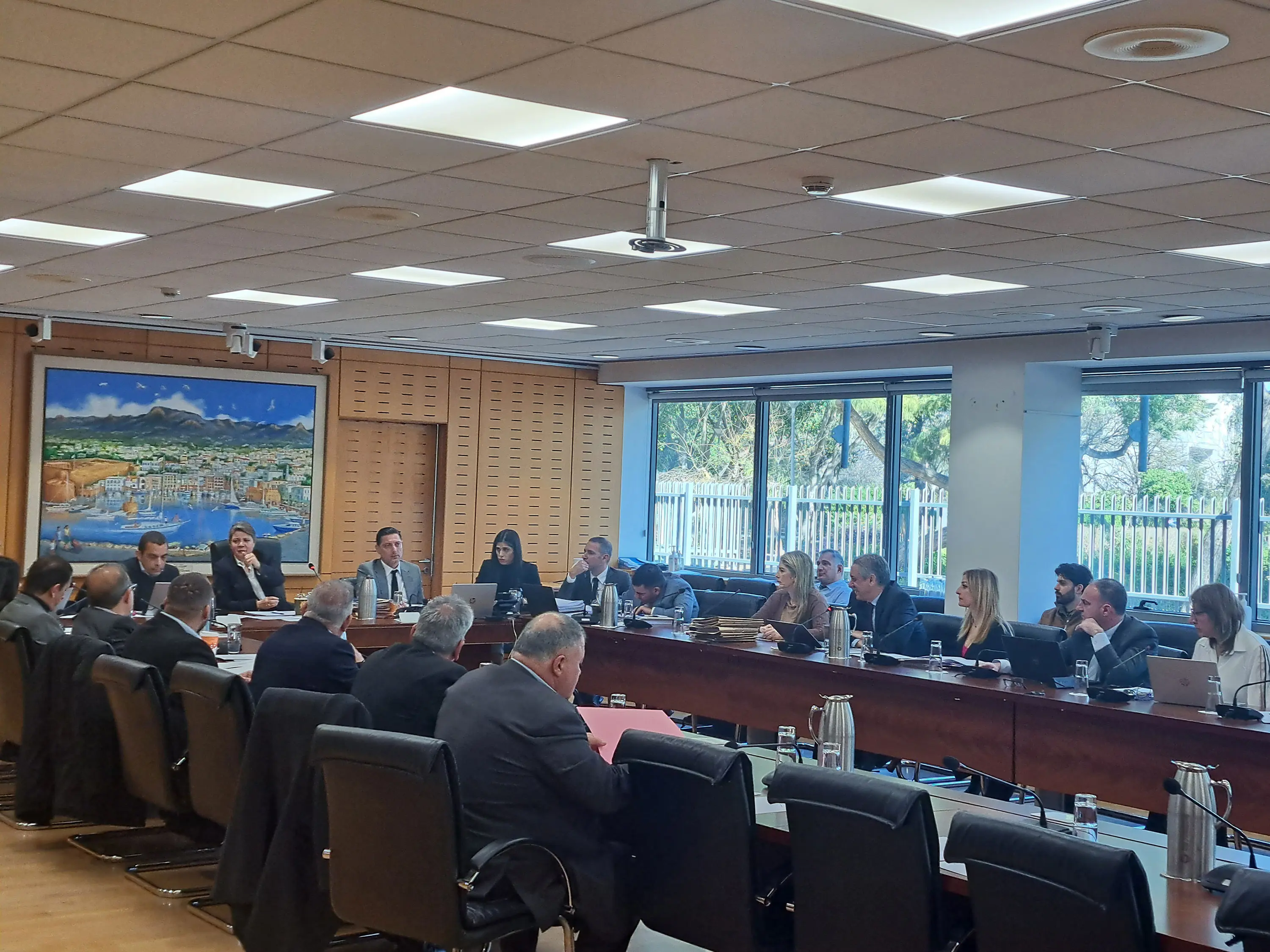 Δεν άρεσαν στη Βουλή οι προτάσεις του ΥΠΟΙΚ για τις πολλαπλές συντάξεις