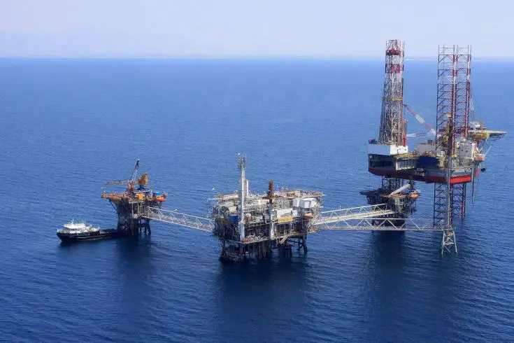 Μειώνονται οι τιμές πετρελαίου 