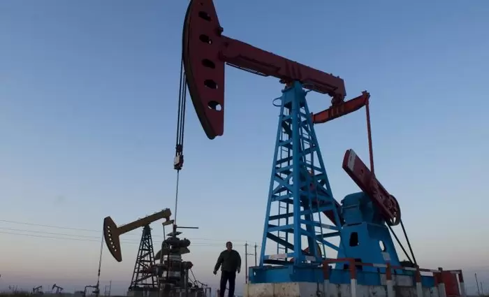 Μειώνονται οι τιμές του πετρελαίου στις ασιατικές αγορές 