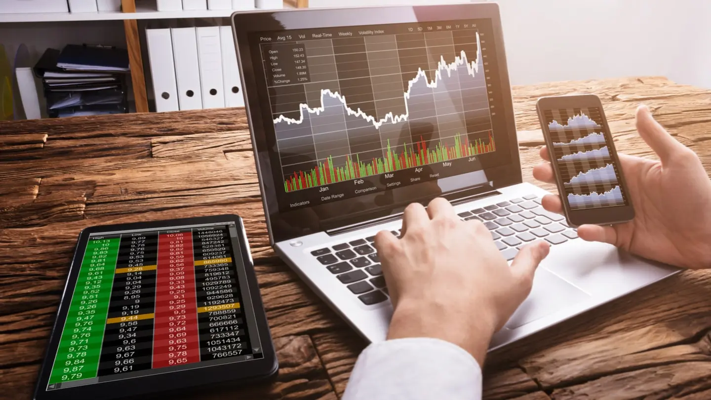 Παράνομες δυο ιστοσελίδες trading στην Κύπρο