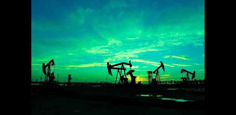 Πετρέλαιο: Βουτιά έως 6% μετά το σήμα Τραμπ για συνομιλίες ΗΠΑ-Ιράν και τον «πάγο» του OPEC+