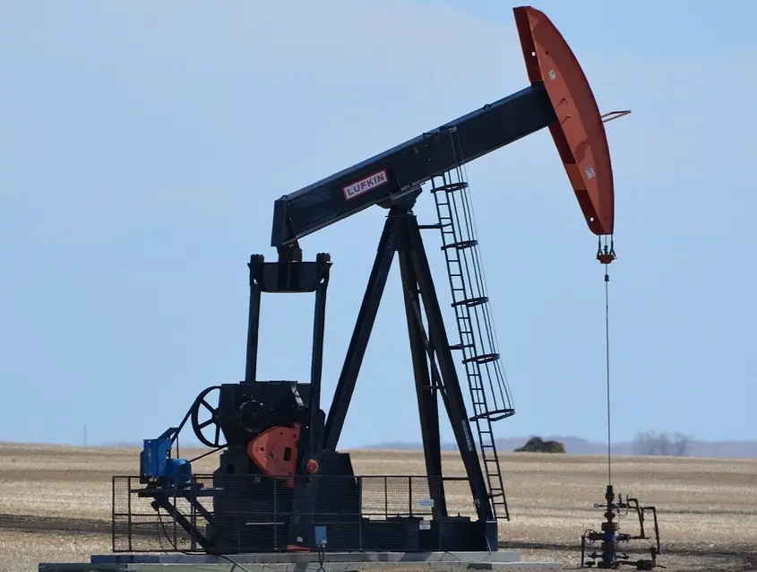 Πετρέλαιο: Κάτω από τα 80 δολ. υποχωρεί το Brent στον απόηχο των εξαγγελιών Τραμπ