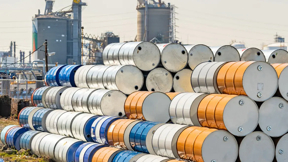 Γιατί ελπίζει για πετρέλαιο στα 60 δολάρια η παγκόσμια οικονομία